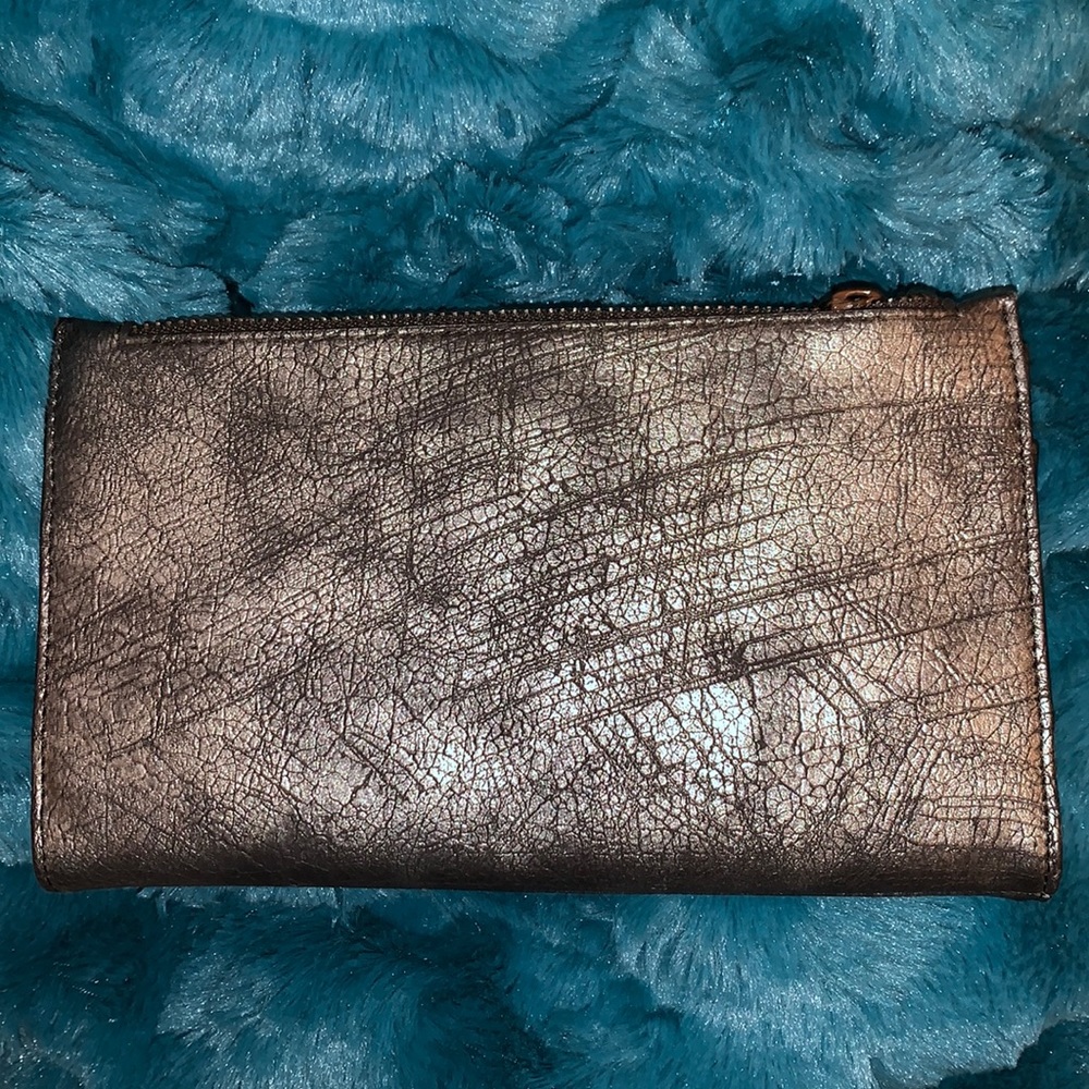 Metallic black wallet
